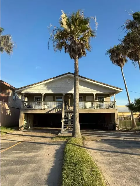 101 E Capricorn Dr #B, South Padre Island, TX 78597