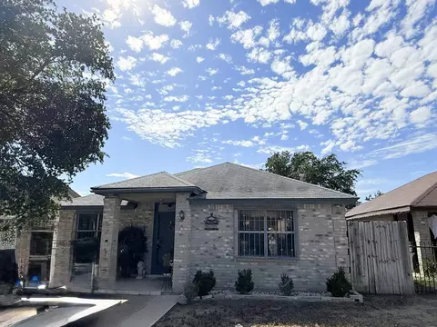 3409 Stamford St, Laredo, TX 78043
