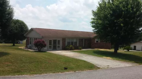 6803 Westgate Cr, Talbott, TN 37877 photo 1