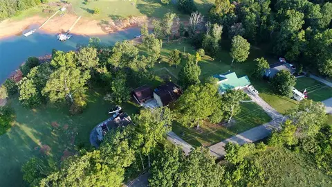 2033 Windy Cove Ln, Talbott, TN 37877 photo 1