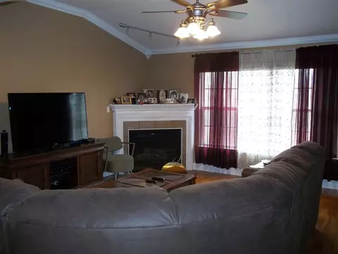 8162 Cross Creek Dr, Talbott, TN 37877 photo 4
