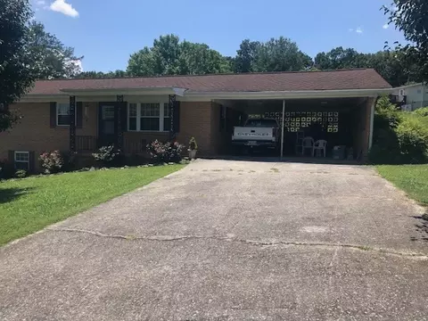 2643 Lowe Dr, Talbott, TN 37877 photo 2