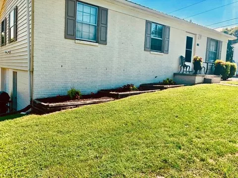 1688 Pleasant View Dr, Talbott, TN 37877 photo 4
