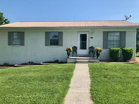 1688 Pleasant View Dr, Talbott, TN 37877 photo 1