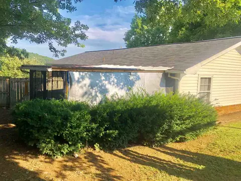 142 Clearview Dr, Bean Station, TN 37708 photo 6