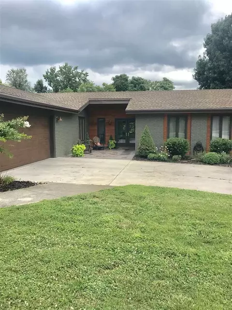 1736 Wilderness Dr, Talbott, TN 37877 photo 1
