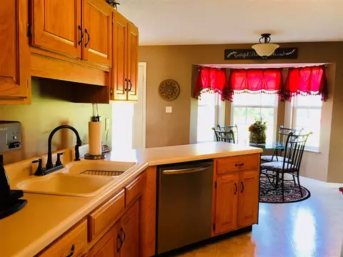 8023 W Pointe Dr, Talbott, TN 37877 photo 6