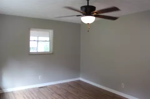 2581 Sharon Cir, Talbott, TN 37877 photo 2