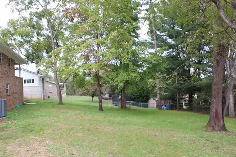 2581 Sharon Cir, Talbott, TN 37877 photo 25