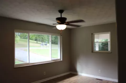 2581 Sharon Cir, Talbott, TN 37877 photo 3
