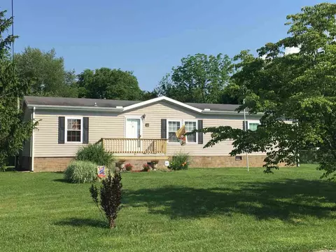 5914 Bernie Cir, Talbott, TN 37877 photo 2