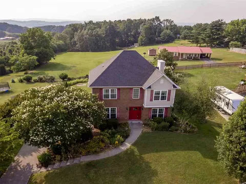 7538 Stonehenge Dr, Talbott, TN 37877 photo 3