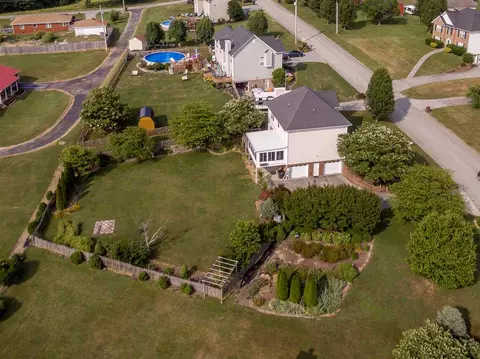 7538 Stonehenge Dr, Talbott, TN 37877 photo 5