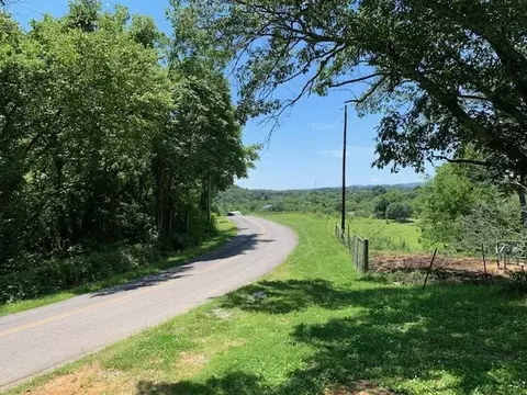 2196 Carmichael, White Pine, TN 37890 photo 3