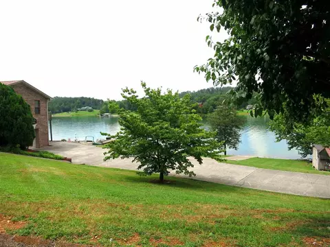 7557 W Pierce Dr, Talbott, TN 37877 photo 5