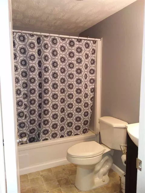 2628 Sharon Cir, Talbott, TN 37877 photo 6