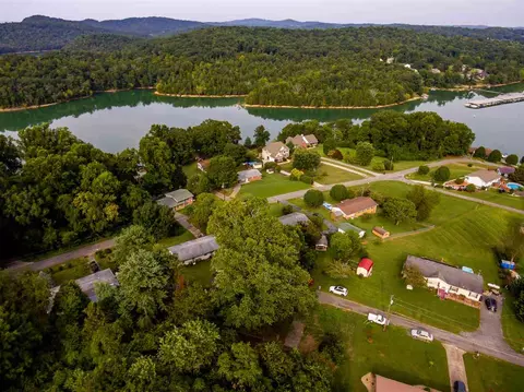 7131 Scottie Cir, Talbott, TN 37877 photo 3