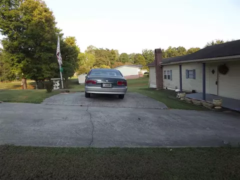 2317 Lakeshore Dr, Bean Station, TN 37708 photo 2