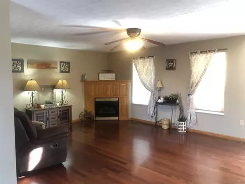 8150 W Pointe Dr, Talbott, TN 37877 photo 3