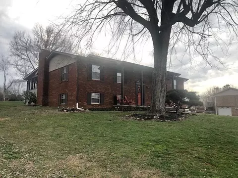 523 Andrew Cir, Talbott, TN 37877 photo 4