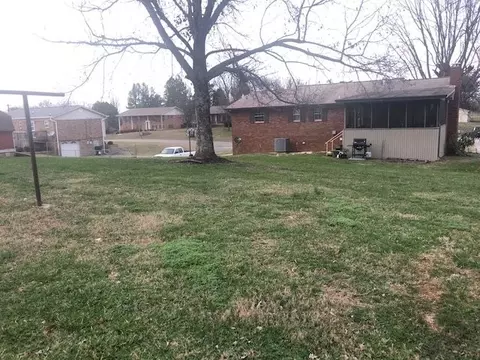 523 Andrew Cir, Talbott, TN 37877 photo 9
