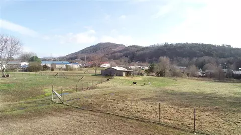 1317 Broadway Dr, Bean Station, TN 37708 photo 8