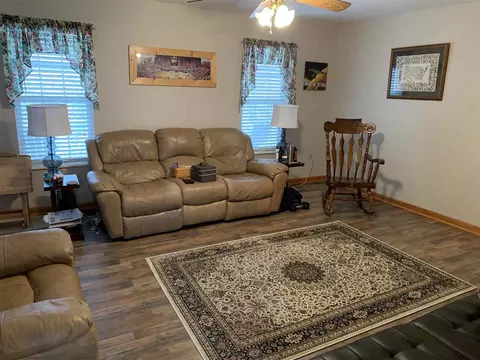 8184 W Pointe Dr, Talbott, TN 37877 photo 4