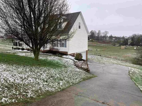 8184 W Pointe Dr, Talbott, TN 37877 photo 3