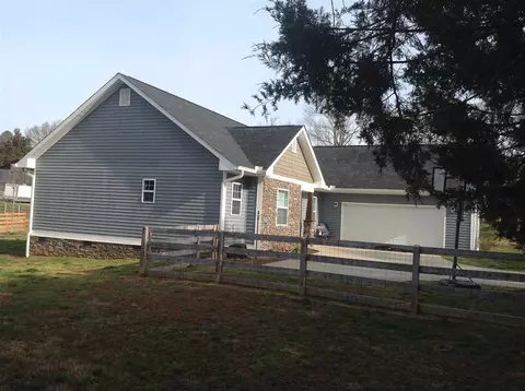 236 Harrell Park Rd, Bean Station, TN 37708 photo 2