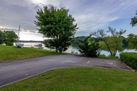 1648 Wind Chase Dr, Talbott, TN 37877 photo 4