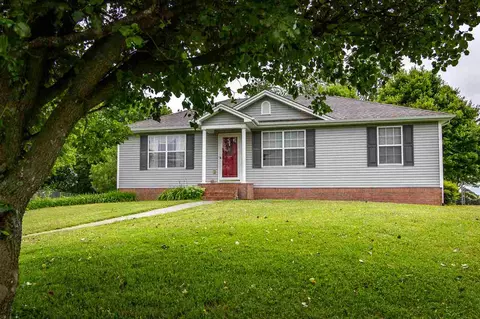 6862 Westgate Cir, Talbott, TN 37877 photo 1