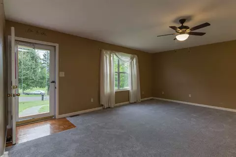6862 Westgate Cir, Talbott, TN 37877 photo 3