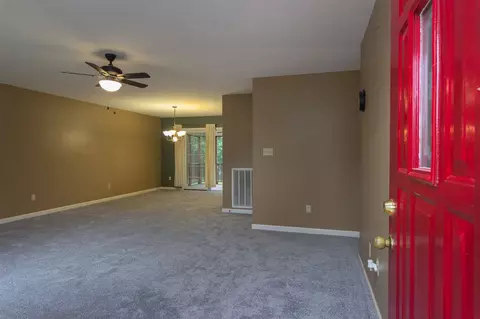 6862 Westgate Cir, Talbott, TN 37877 photo 2