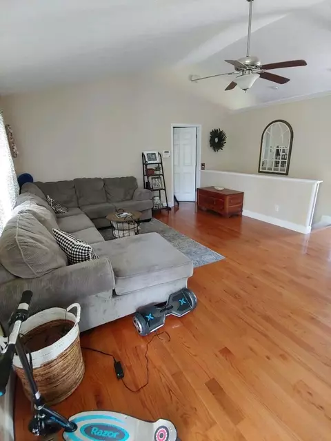 7748 Greenbriar Rd, Talbott, TN 37877 photo 3