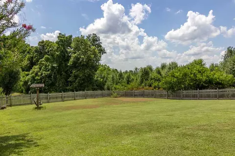 7562 Stonehenge Dr, Talbott, TN 37877 photo 9