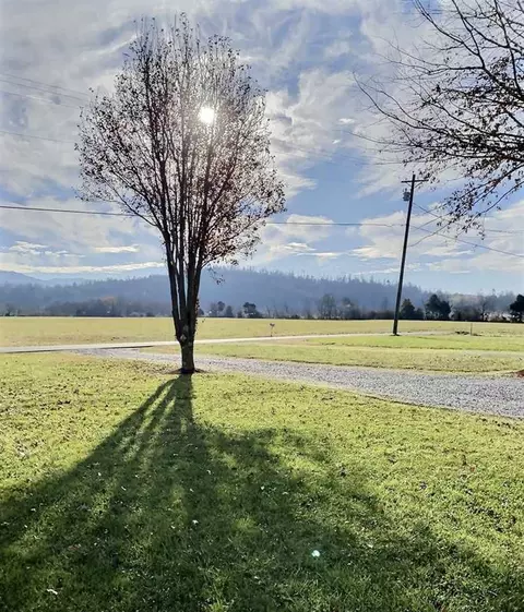 975 Fox Rd, Chuckey, TN 37641 photo 17