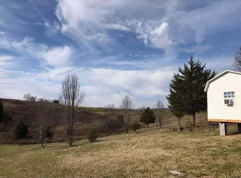 2565 May Rd, Talbott, TN 37877 photo 5