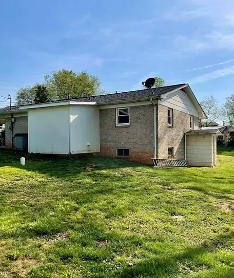 1080 Woodwind Dr, Talbott, TN 37877 photo 4