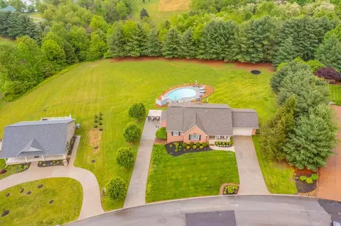 1568 Wind Chase, Talbott, TN 37877 photo 2