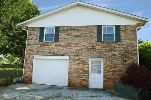 2639 Mayfield Dr, Talbott, TN 37877 photo 3