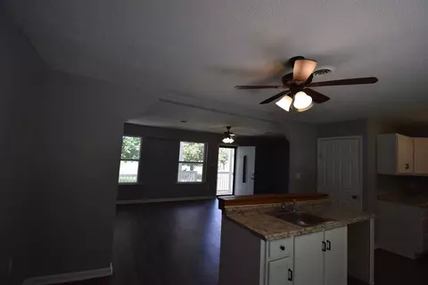 175 NE Walnut St, Bean Station, TN 37708 photo 7