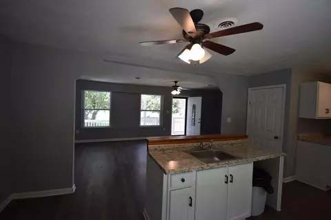 175 NE Walnut St, Bean Station, TN 37708 photo 6