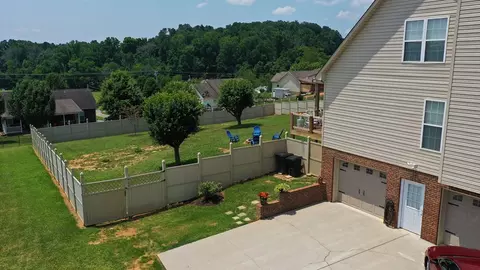 121 Scenic View Dr, Talbott, TN 37877 photo 3