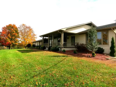 8209 Greenbriar Rd, Talbott, TN 37877 photo 2