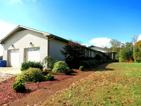 8209 Greenbriar Rd, Talbott, TN 37877 photo 4