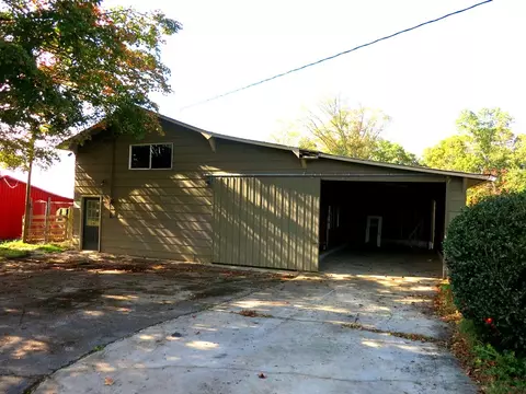 8209 Greenbriar Rd, Talbott, TN 37877 photo 14