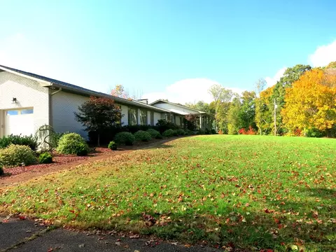 8209 Greenbriar Rd, Talbott, TN 37877 photo 6
