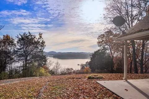 561 White Ln, Bean Station, TN 37708 photo 5