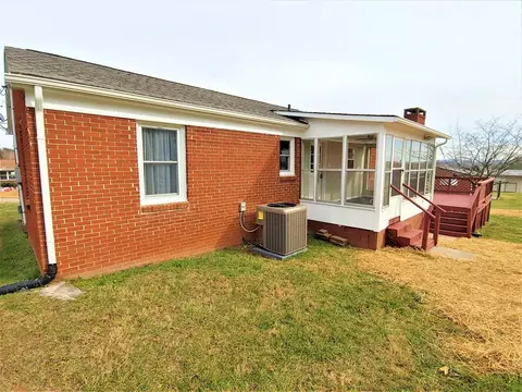 185 Navaho Dr, Talbott, TN 37877 photo 4