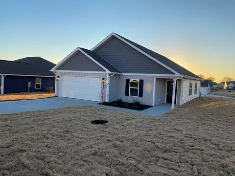 716 Noah St, Talbott, TN 37877 photo 3